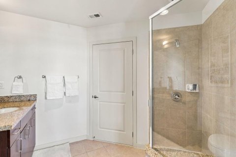 Copropriété à vendre à Orlando, Floride: 2 chambres, 112.6 m2 № 2400405 - photo 19