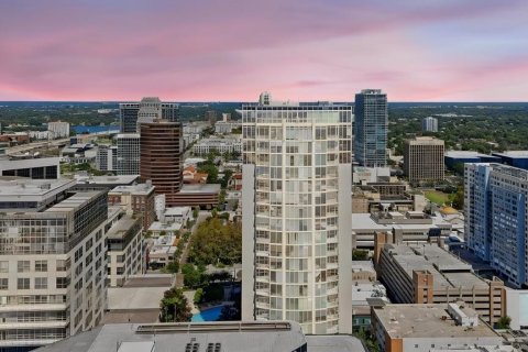 Condo à Orlando, Floride, 2 chambres № 2400405