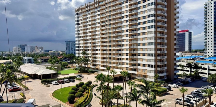Condo à Hallandale Beach, Floride, 1 chambre  № 2381770