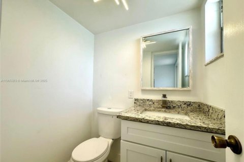 Купить кондоминиум в Маргит, Флорида 1 спальня, 66.89м2, № 1957257 - фото 6