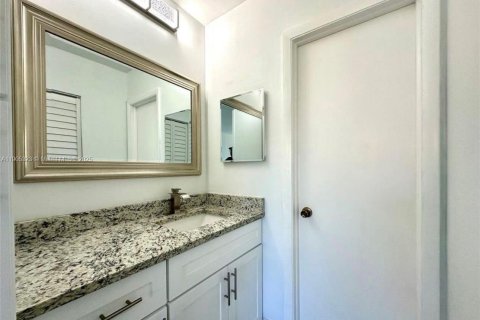 Купить кондоминиум в Маргит, Флорида 1 спальня, 66.89м2, № 1957257 - фото 9