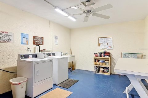 Condo in Ormond Beach, Florida, 2 bedrooms № 2195458 - photo 24