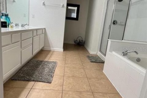 Condo in Orlando, Florida, 3 bedrooms  № 2330725 - photo 21