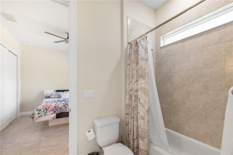 Villa ou maison à vendre à Palm Coast, Floride: 4 chambres, 250.56 m2 № 1903919 - photo 22