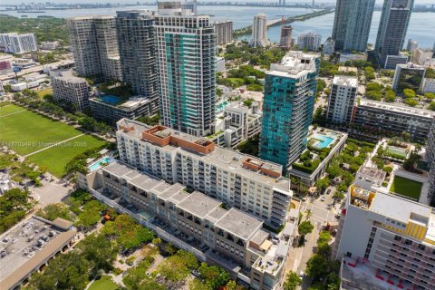 Condo à Miami, Floride, 2 chambres  № 1978524