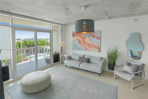 Copropriété à vendre à Miami, Floride: 2 chambres, 100.52 m2 № 1978524 - photo 2