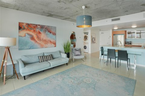 Copropriété à vendre à Miami, Floride: 2 chambres, 100.52 m2 № 1978524 - photo 5