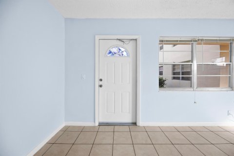Copropriété à vendre à West Palm Beach, Floride: 1 chambre, 63.55 m2 № 2083179 - photo 12