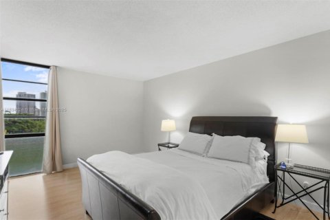 Condominio en venta en Aventura, Florida, 2 dormitorios, 87.7 m2 № 1817636 - foto 7