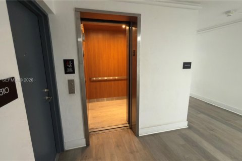 Appartement à louer à Miami, Floride: 2949.65 m2 № 2058906 - photo 20