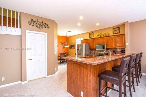 House in Coral Springs, Florida 5 bedrooms, 305.65 sq.m. № 1764133 - photo 27
