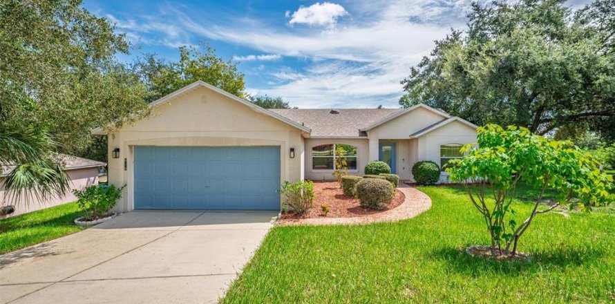 Casa en Minneola, Florida 3 dormitorios, 140.93 m2 № 1903383