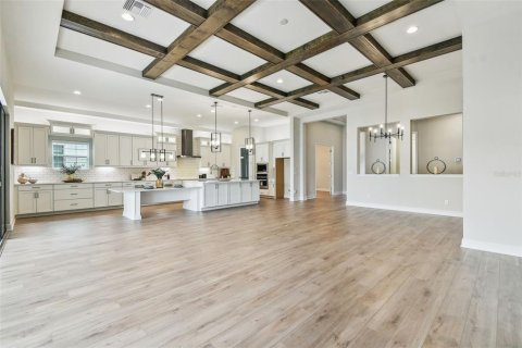 Casa en alquiler en San Antonio, Florida, 5 dormitorios, 291.53 m2 № 1854463 - foto 15