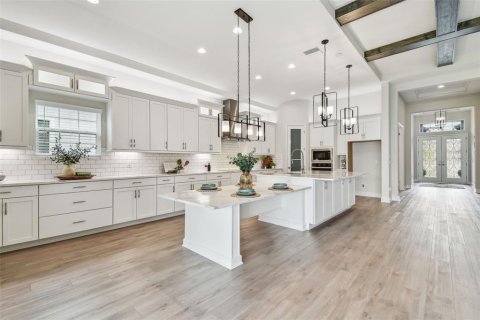 Casa en alquiler en San Antonio, Florida, 5 dormitorios, 291.53 m2 № 1854463 - foto 17