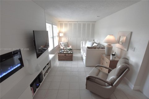 Casa en venta en Lake Worth, Florida, 2 dormitorios, 95.13 m2 № 2028113 - foto 15