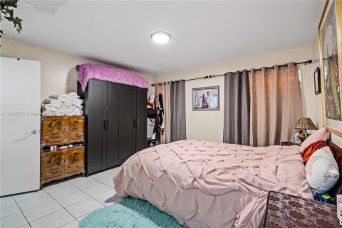 Condominio en venta en Hialeah, Florida, 2 dormitorios, 89.19 m2 № 1863582 - foto 21