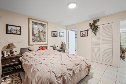 Condominio en venta en Hialeah, Florida, 2 dormitorios, 89.19 m2 № 1863582 - foto 22