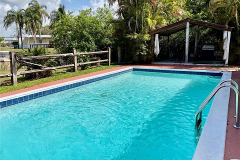 Casa en venta en Okeechobee, Florida, 3 dormitorios, 133.59 m2 № 1616608 - foto 9