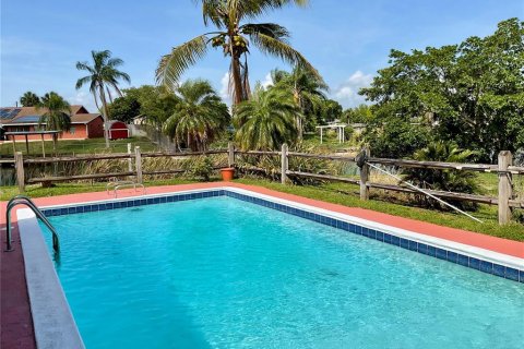Casa en venta en Okeechobee, Florida, 3 dormitorios, 133.59 m2 № 1616608 - foto 11