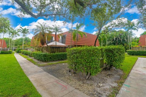 House in Plantation, Florida 2 bedrooms, 127.46 sq.m. № 1945550 - photo 26