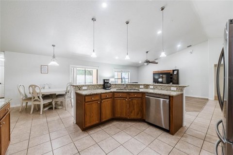 Villa ou maison à vendre à Riverview, Floride: 5 chambres, 248.42 m2 № 2295298 - photo 13