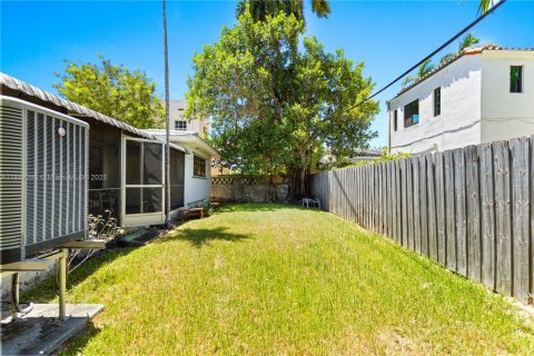 Casa en venta en Miami Beach, Florida, 3 dormitorios, 179.49 m2 № 1890018 - foto 19
