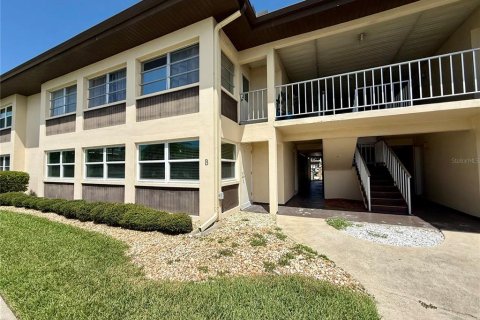 Condo à New Port Richey, Floride, 2 chambres  № 2167412