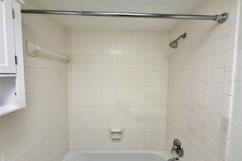 Copropriété à louer à New Port Richey, Floride: 2 chambres, 102.56 m2 № 2167412 - photo 18