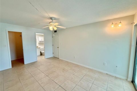 Copropriété à louer à New Port Richey, Floride: 2 chambres, 102.56 m2 № 2167412 - photo 14