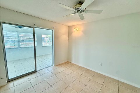 Copropriété à louer à New Port Richey, Floride: 2 chambres, 102.56 m2 № 2167412 - photo 22