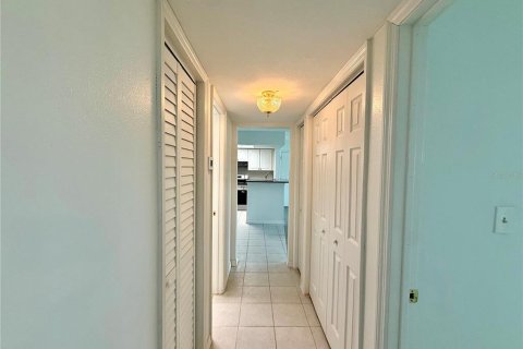 Copropriété à louer à New Port Richey, Floride: 2 chambres, 102.56 m2 № 2167412 - photo 19