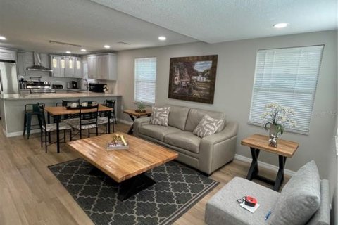Villa ou maison à vendre à Zephyrhills, Floride: 2 chambres, 86.49 m2 № 2195331 - photo 6