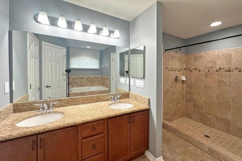 Villa ou maison à louer à Haines City, Floride: 4 chambres, 157 m2 № 2416712 - photo 6