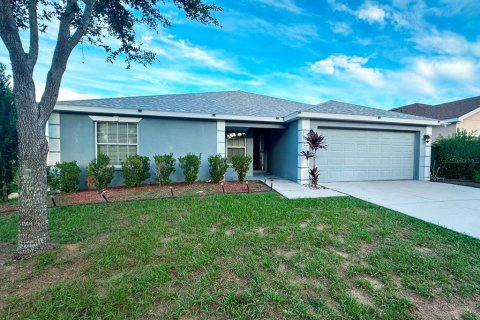 Villa ou maison à Haines City, Floride 4 chambres, 157 m2 № 2416712