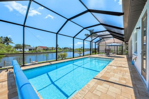 Casa en venta en Cape Coral, Florida, 3 dormitorios, 182.46 m2 № 1850948 - foto 27