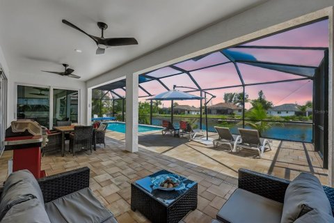 Casa en venta en Cape Coral, Florida, 3 dormitorios, 182.46 m2 № 1850948 - foto 3