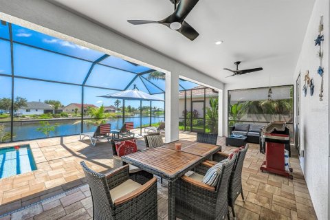 Casa en venta en Cape Coral, Florida, 3 dormitorios, 182.46 m2 № 1850948 - foto 23