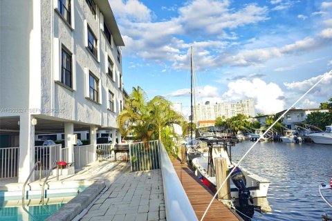 Copropriété à louer à North Miami Beach, Floride: 1 chambre, 84.45 m2 № 1996372 - photo 15