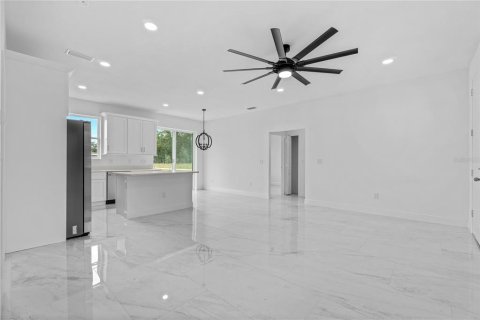 Villa ou maison à vendre à Dunnellon, Floride: 3 chambres, 116.22 m2 № 1842037 - photo 8
