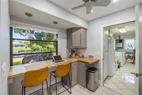 Villa ou maison à vendre à Port Charlotte, Floride: 2 chambres, 117.24 m2 № 2318453 - photo 13