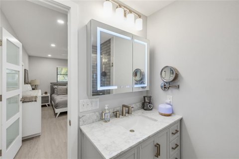 Villa ou maison à vendre à Port Charlotte, Floride: 2 chambres, 117.24 m2 № 2318453 - photo 17