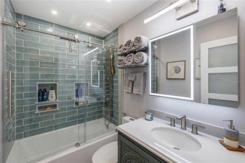 Villa ou maison à vendre à Port Charlotte, Floride: 2 chambres, 117.24 m2 № 2318453 - photo 6