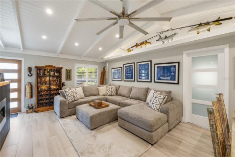 Villa ou maison à vendre à Port Charlotte, Floride: 2 chambres, 117.24 m2 № 2318453 - photo 4