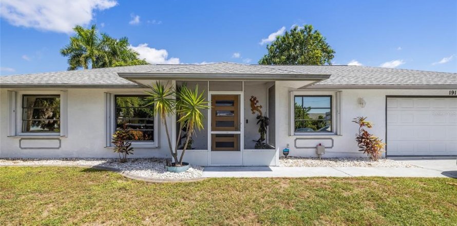 Villa ou maison à Port Charlotte, Floride 2 chambres, 117.24 m2 № 2318453