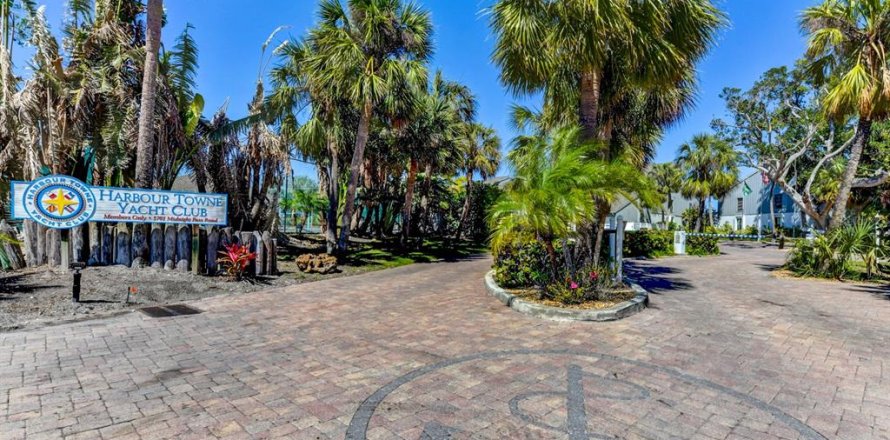 Condo in Sarasota, Florida, 2 bedrooms № 1579261