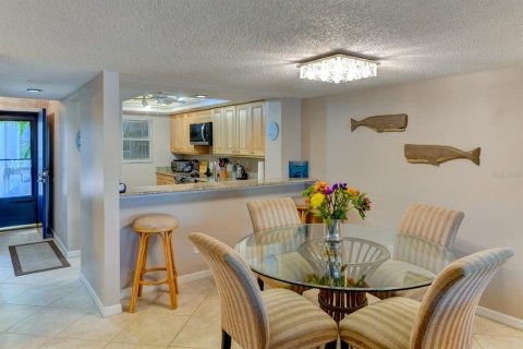 Condominio en alquiler en Sarasota, Florida, 2 dormitorios, 113.06 m2 № 1579261 - foto 11