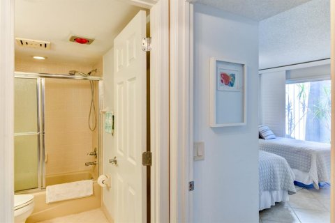 Condominio en alquiler en Sarasota, Florida, 2 dormitorios, 113.06 m2 № 1579261 - foto 19