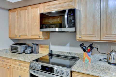 Condominio en alquiler en Sarasota, Florida, 2 dormitorios, 113.06 m2 № 1579261 - foto 8