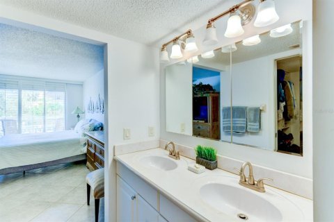 Condominio en alquiler en Sarasota, Florida, 2 dormitorios, 113.06 m2 № 1579261 - foto 20