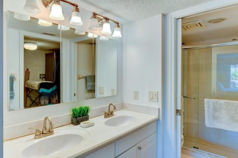 Condominio en alquiler en Sarasota, Florida, 2 dormitorios, 113.06 m2 № 1579261 - foto 26